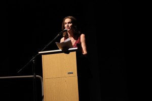 Amy Brenneman hosting last year's CHIMEapalooza. Photo by Stacey Kelly Photography. 