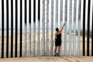Erasing the Border (Borrando la Frontera) by Ana Teresa Fernández 