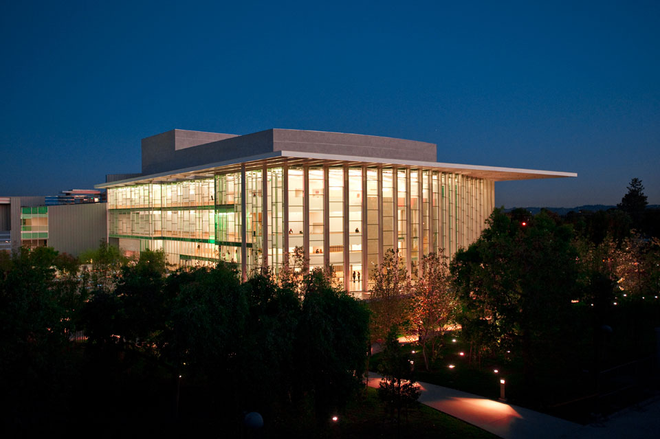 The Valley Performing Arts Center. Photo by Lee Choo.