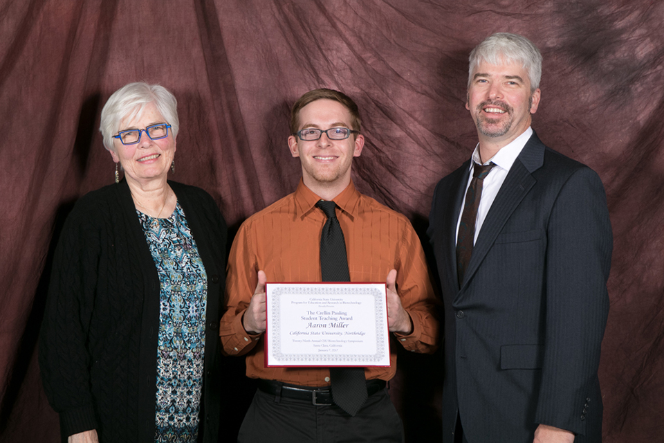 Aaron Miller wins Crellin Pauling Student Teaching Award
