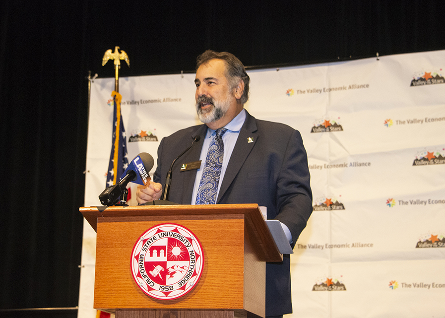 City of Calabasas Mayor David Shapiro speaks at an earthquake preparedness conference at CSUN.