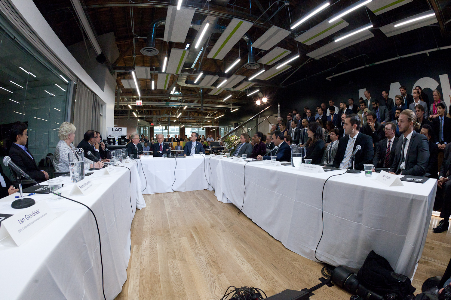 VP Biden and LA Mayor Garcetti at the LACI offices.