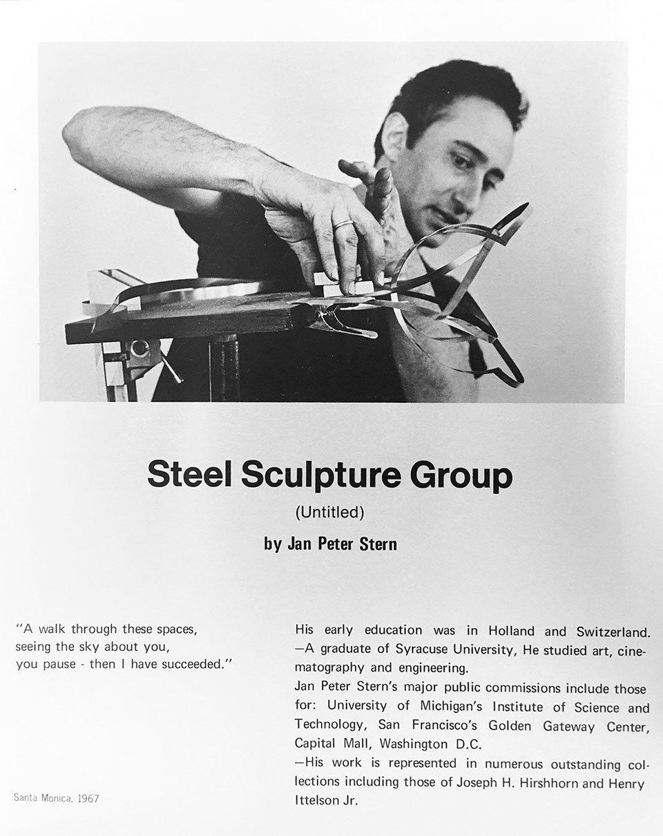 An informational plaque that describes Jan Peter Stern's notes on his sculpture, 